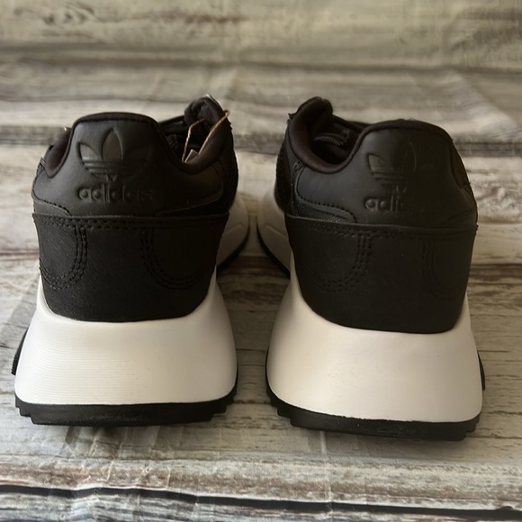 Adidas Original Retropy F2J Kid Size 5 1/2 - Picture 3 of 9